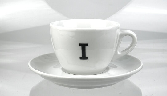 Edition Spiekermann | Cappuccino-Tassen mit A bis Z | FF Real | max. 180 ml | Made in Italy & Germany