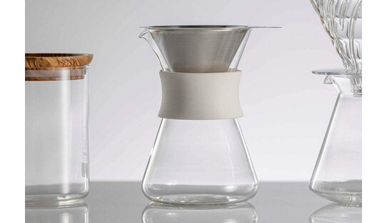 Hario Filterkaffee-Karaffe | Metallfilter + Glaskanne + weisse Manschette | Glass Coffee Maker | 400 ml | Teilweise Made in Japan