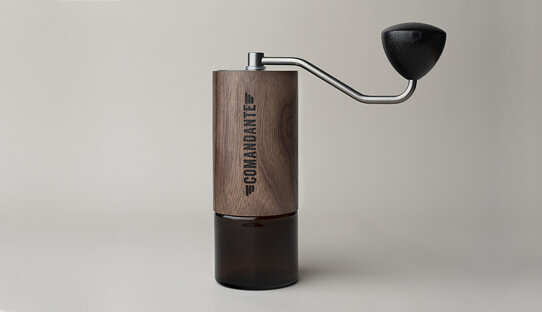 Neues Modell 2021: Comandante Hand-Kaffeemühle C40 Nitro Blade | MK4 | Premium Wood | »Virginia Walnut« | Made in Germany